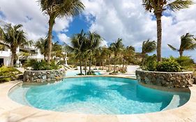The Reef - Blue Bay Golf & Beach Resort